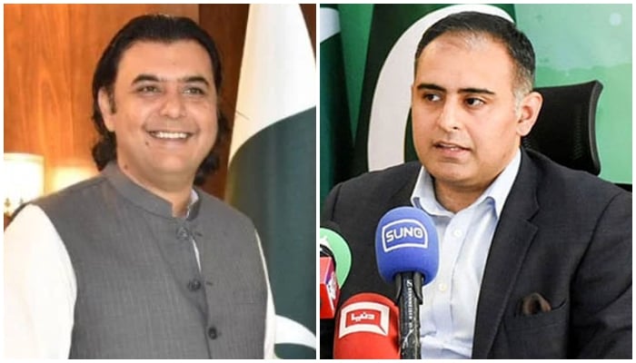 Tehreek-e-Tahafuz-e-Ayin-e-Pakistan (TTAP) Vice Chairman Mustafa Nawaz Khokhar (left) and State Minister Bilal Azhar Kayani. — X@mustafa_nawazk/Radio Pakistan