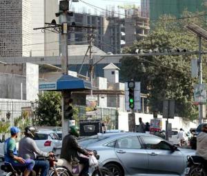 E-challans: Sindh hints at slashing fines for minor traffic offences by motorcyclists