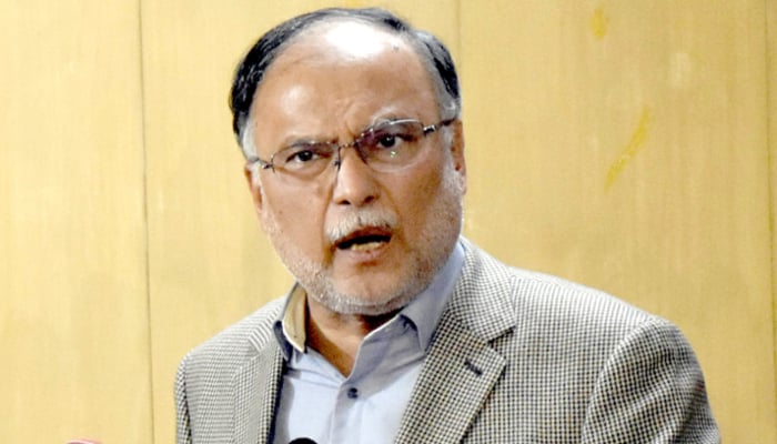 Federal Minister for Planning, Development and Special Initiatives Ahsan Iqbal addresses a book launching ceremony at Lahore Press Club, Lahore, December 13, 2025. — APP