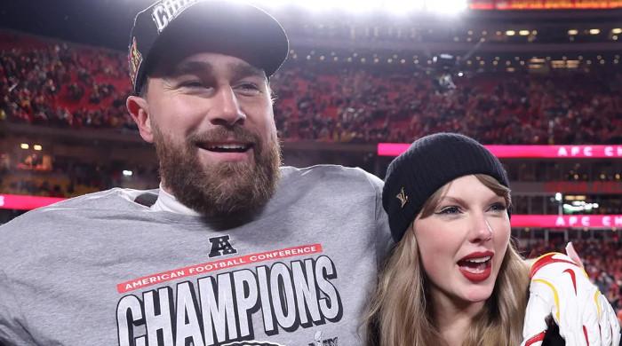 Travis Kelce, Taylor Swift spark emotional reaction with 'final' NFL game
