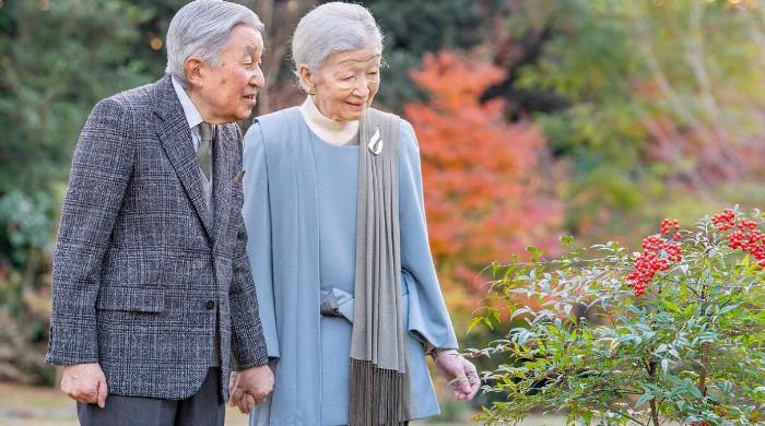Emperor Emeritus Akihito unfolds new chapter in historic moment