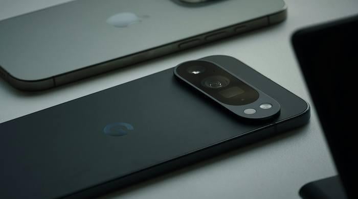 What is Google's new portrait control setting for Pixel devices' Phone app?