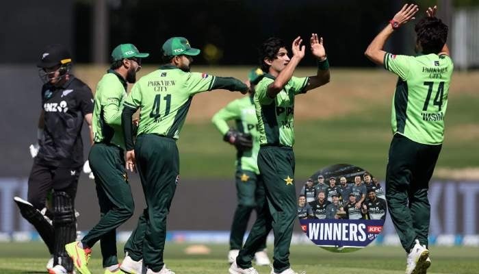 Pakistan players celebrate after a wicket by Naseem Shah, while the inset image shows New Zealand holding the series trophy following their T20I series triumph. — NZC