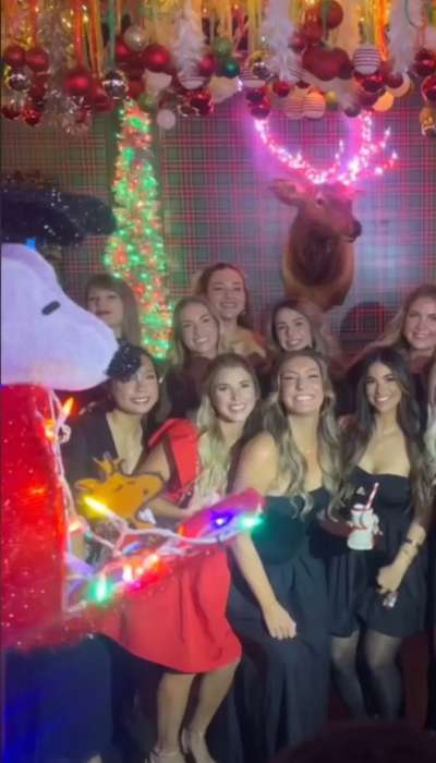 Taylor Swift almost gets away unnoticed in Chiefs WAGs group photo