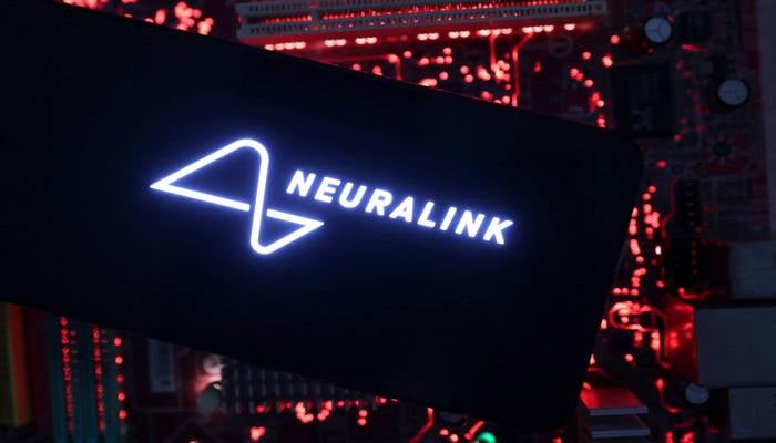 Musks Neuralink plans for 2026: Mass brain chip implants, automated procedures