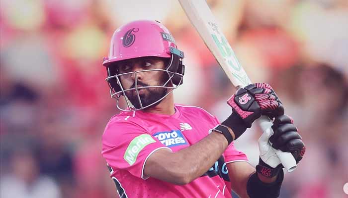 Star batter Babar Azam in action during Sydney Sixers match against Melbourne Renegades in the Big Bash League 15 (BBL). — Instagram/@BBL