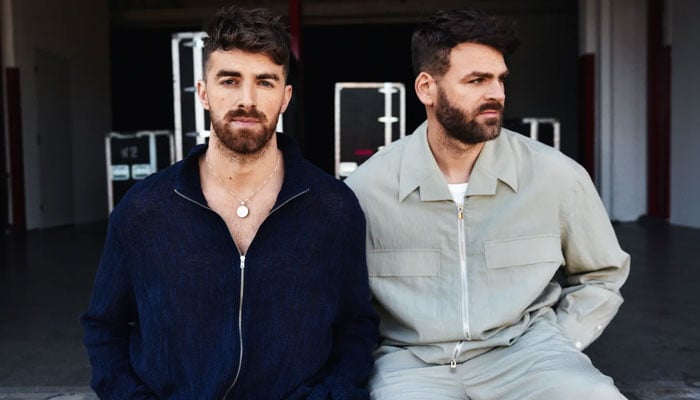 The Chainsmokers won Grammy Award for Dont Let Me Down in 2017