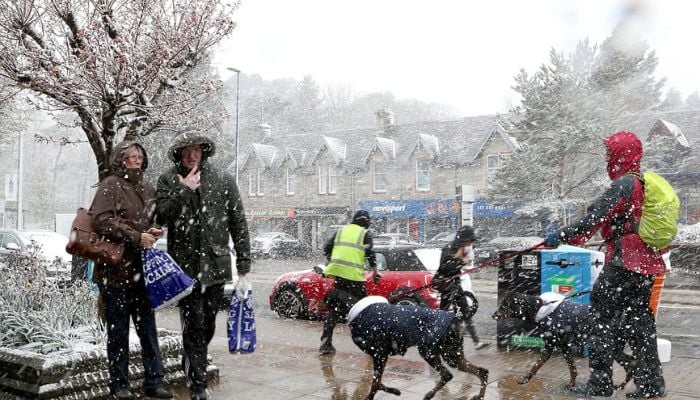 UK braces for more snow, travel disruption as Met Office issues amber warnings