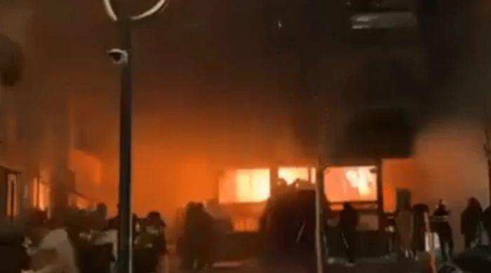 Around 40 dead, 115 injured in New Year's Eve bar fire at Swiss ski resort 