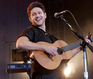 Niall Horan teases upcoming music in 2026 New Year's post
