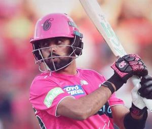 WATCH: Babar Azam's half-century leads Sydney Sixers to victory