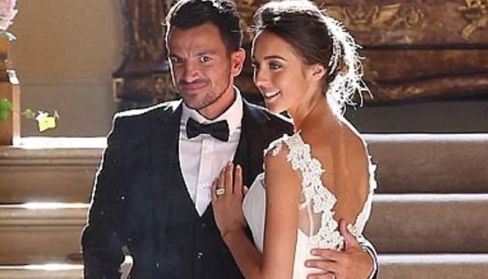 Emily Andre shares romantic Paris moment with Peter in 2025 recap