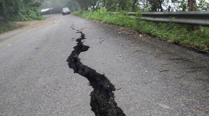 6.5 magnitude earthquake strikes Southern Mexico, no tsunami threat