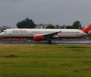 Canada urges India to probe incident involving pilot being under alcohol influence 