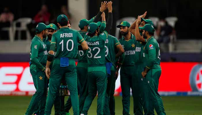 Pakistan players celebrate the wicket of Australias Glenn Maxwell during ICC Mens T20 World Cup semifinal in Dubai International Cricket Stadium, Dubai, United Arab Emirates. — Reuters