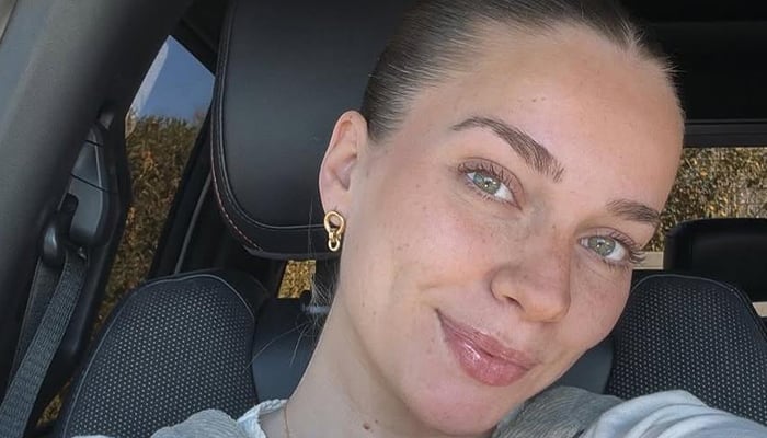 Emilie Kiser reflects on 2025 in emotional clip