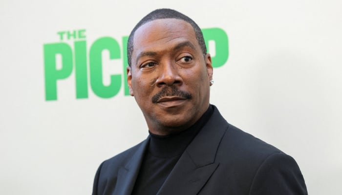Eddie Murphy clears up Oscars exit after losing to Alan Arkin