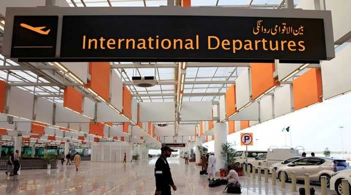 Govt establishes pre-departure facilitation desks to assist int'l travellers amid offloading complaints