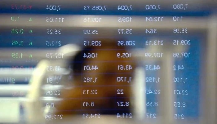 Brokers are busy in trading at Pakistan Stock Exchange (PSX) in Karachi on Wednesday, June 4, 2025. — PPI