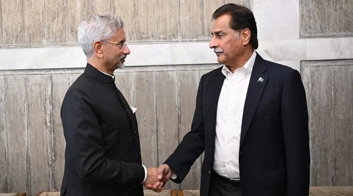 Handshake with Indian FM Jaishankar was 'surprising', Sadiq tells PM Shehbaz