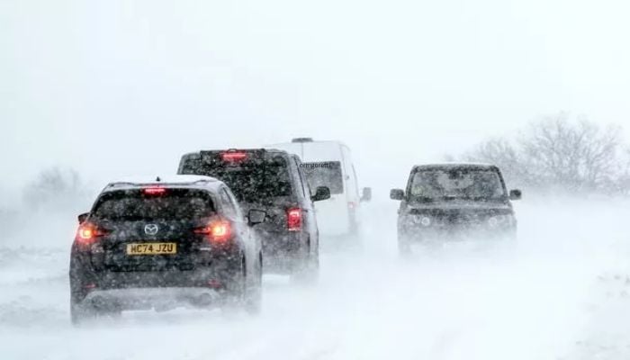 Storm Goretti brings 30cm snow, 70 mph winds to lash UK