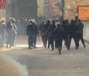 New clashes hit Iran as opposition urges protests, strikes