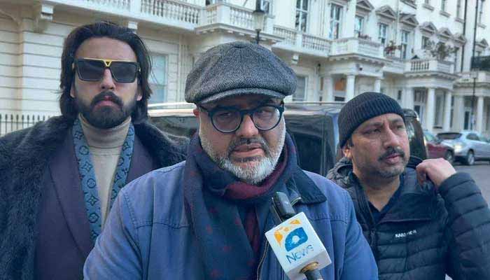 Former special assistant to ex-PM Imran Khan, Mirza Shahzad Akbar speaking to journalists outside High Commission in Knightsbridge, London.  — Reporter/File