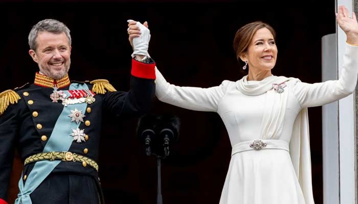 Kings latest move prompts calls for his hier to step up