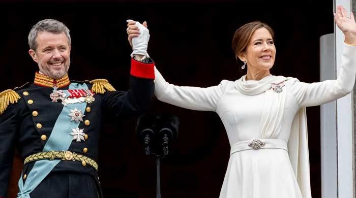 King's latest move prompts calls for heir to step up