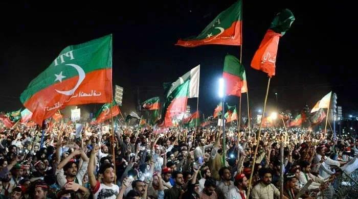 PTI to hold Karachi rally today after late NOC from Sindh govt
