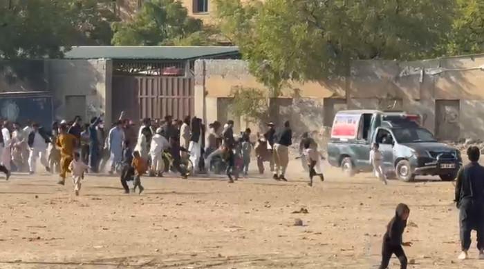 Police detain PTI workers after clashes ahead of Bagh-e-Jinnah power show