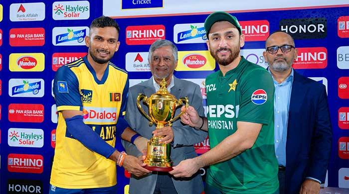 Sri Lanka beat Pakistan in rain-hit third T20I to level series 1-1