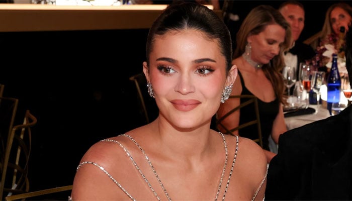 Why Kylie Jenner’s Golden Globes look is creating major buzz