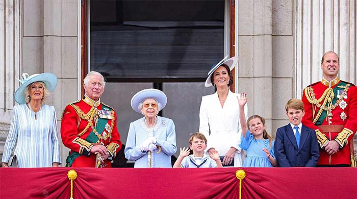 King Charles faces royal bottleneck as he leads family running out of hands