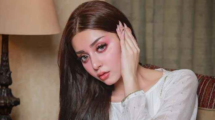 'Final warning': Alizeh Shah mulls legal action against Yasir Nawaz