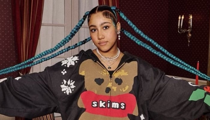 North West gains attention again for her body piercing