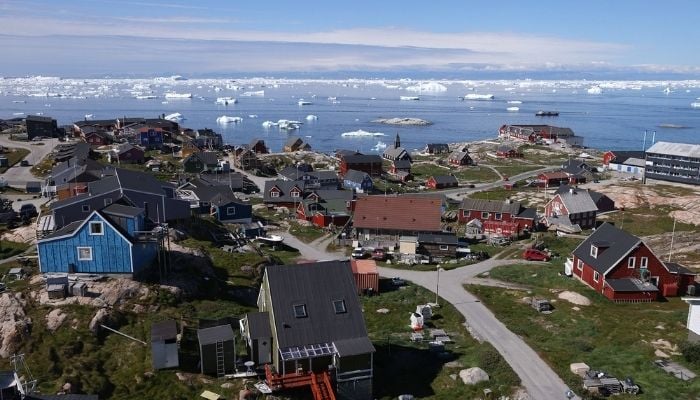 Buying Greenland could cost US $700 billion, estimates suggest