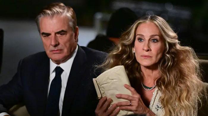 Chris Noth follows up Sarah Jessica Parker remark with bizarre explanation
