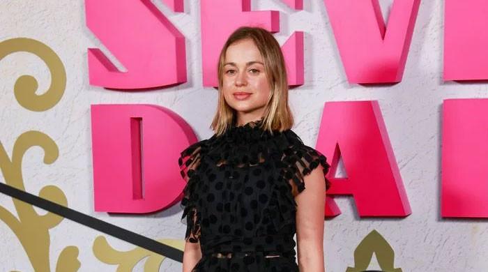 Prince Harry's cousin Amelia Windsor tries to be his replacement in royal family