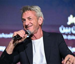 Sean Penn makes rare public outing with girlfriend Valeria Nicov