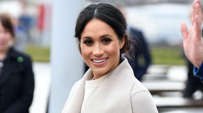 Meghan Markle makes calls to old pal from Hollywood to settle major crisis