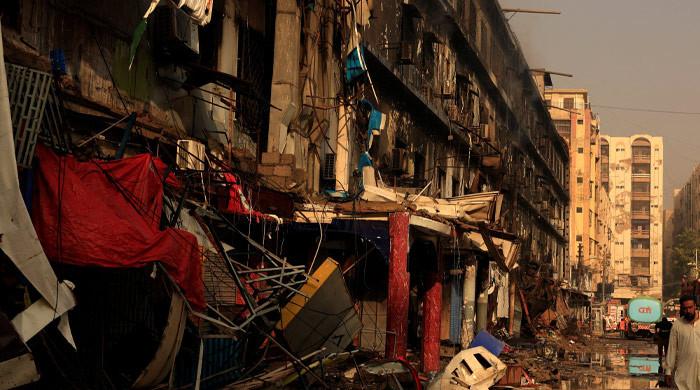 Affected traders berate city govt for late response to Gul Plaza fire