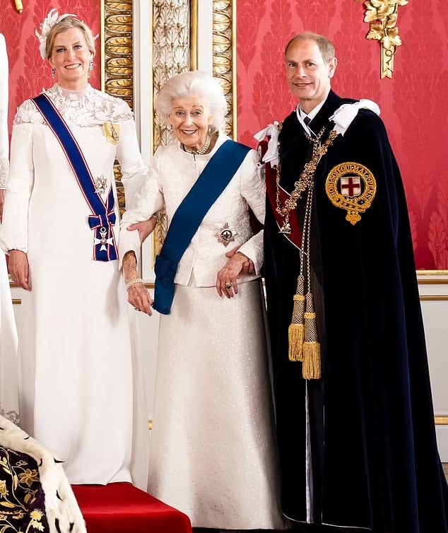 Royal family rejoice in new baby announcement: ‘truly over the moon