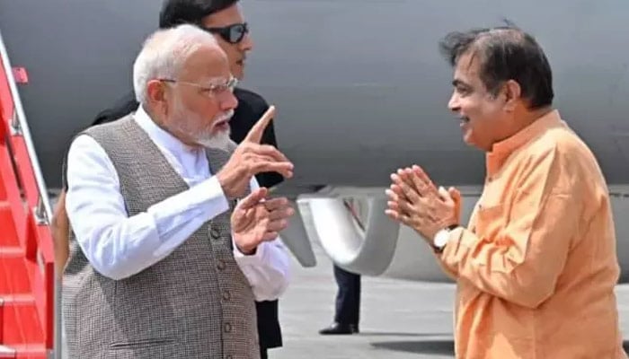 Union Minister Nitin Gadkari (right) with Indian Prime Minister Narendra Modi. — X/@nitin_gadka