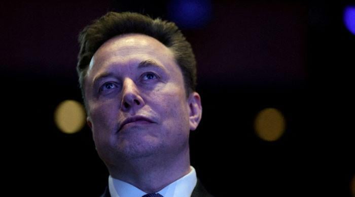 Elon Musk hints at buying Ryanair amid Starlink spat