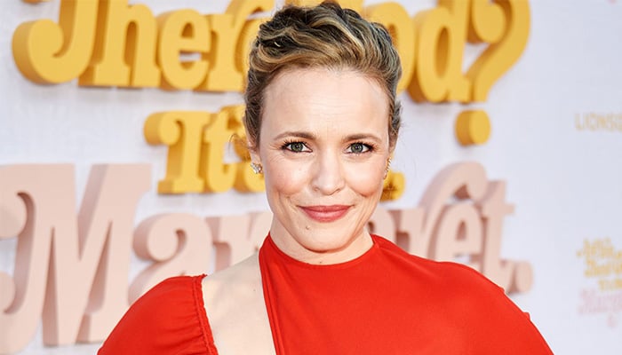 Rachel McAdams makes appearance with boyfriend at Hollyood Walk of Fame