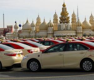 Pakistani taxi drivers, others praised as Dubai declares 2025 lost-and-found statistics
