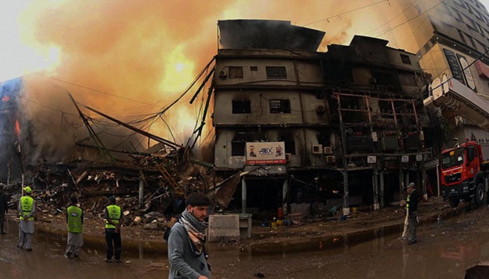 A view of fire at Karachis Gul Plaza on January 18, 2026. — INP