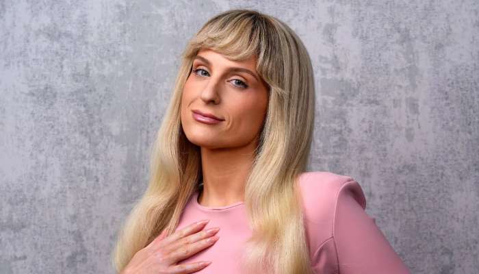 The Grammy-winning singer is also mom to sons Riley, 4, and Barry, 2