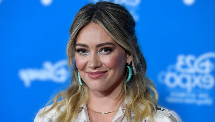 Hilary Duff daughter joins fans in questioning ‘A Cinderella Story’ iconic mask